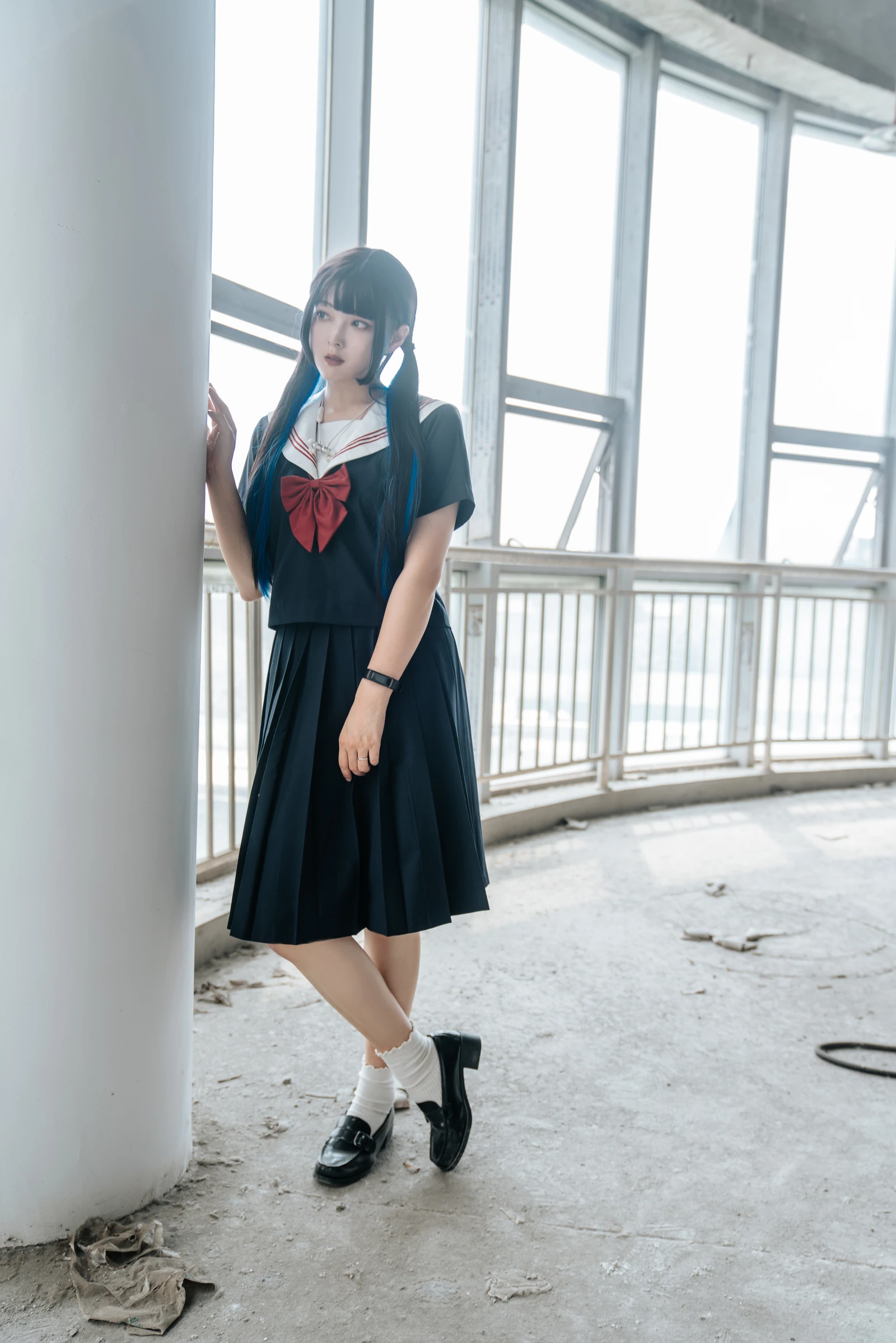 Natsuko_夏夏子《废墟风纪委员》写真图集 45P｜在线预览与图包下载