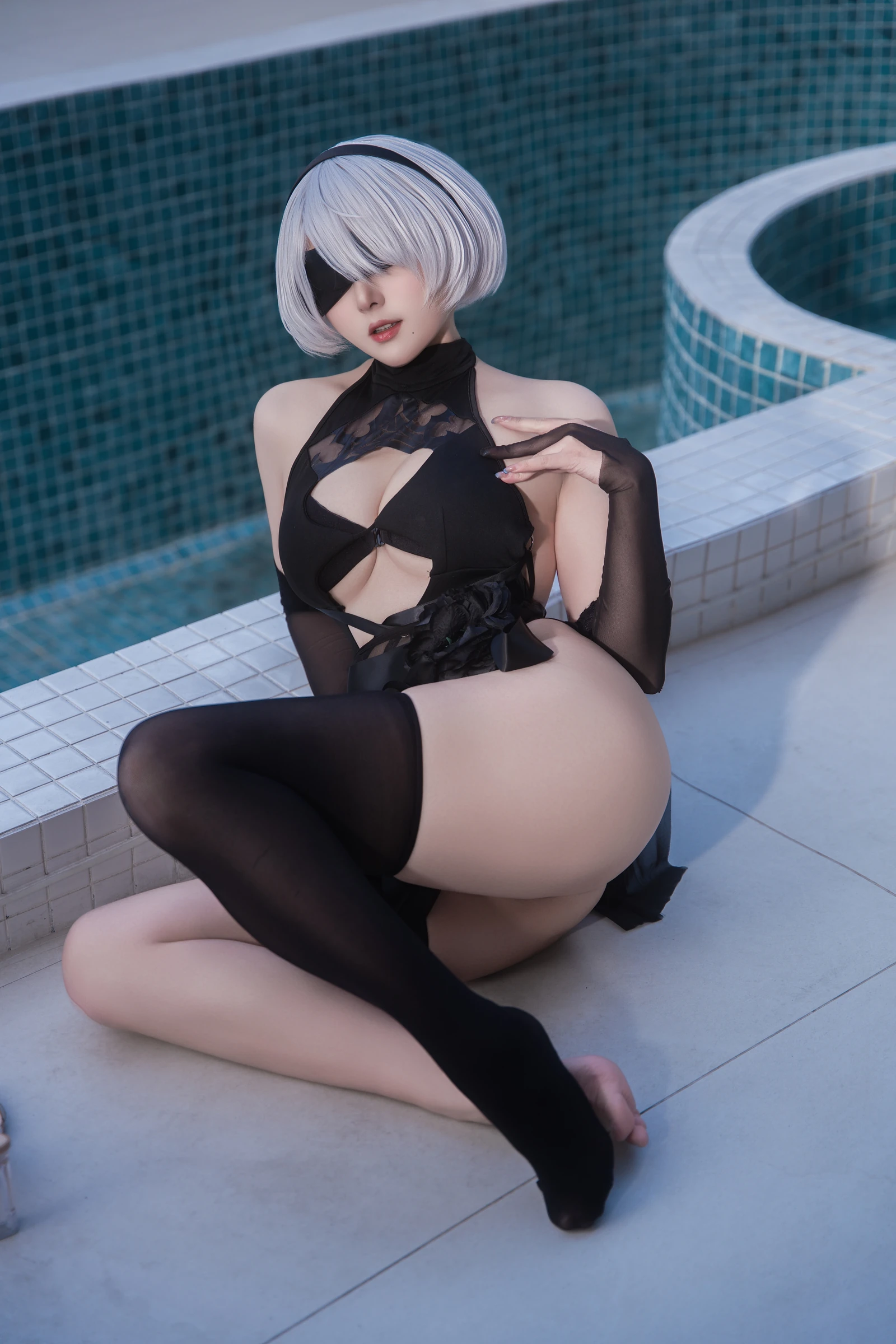 Natsuko_夏夏子《NIKKE×NieR 2B水着》写真图集 83P｜在线预览与图包下载