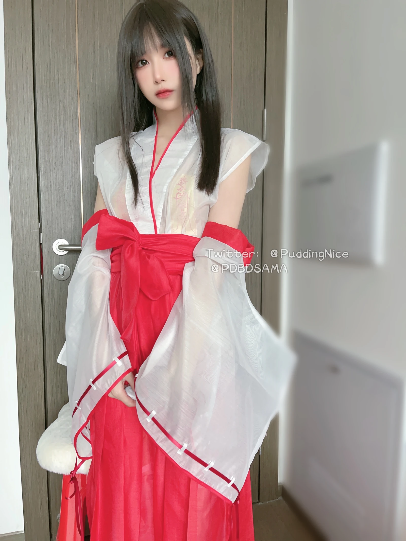 布丁大法《C4莓果挞》写真图集 62P｜在线预览与图包下载
