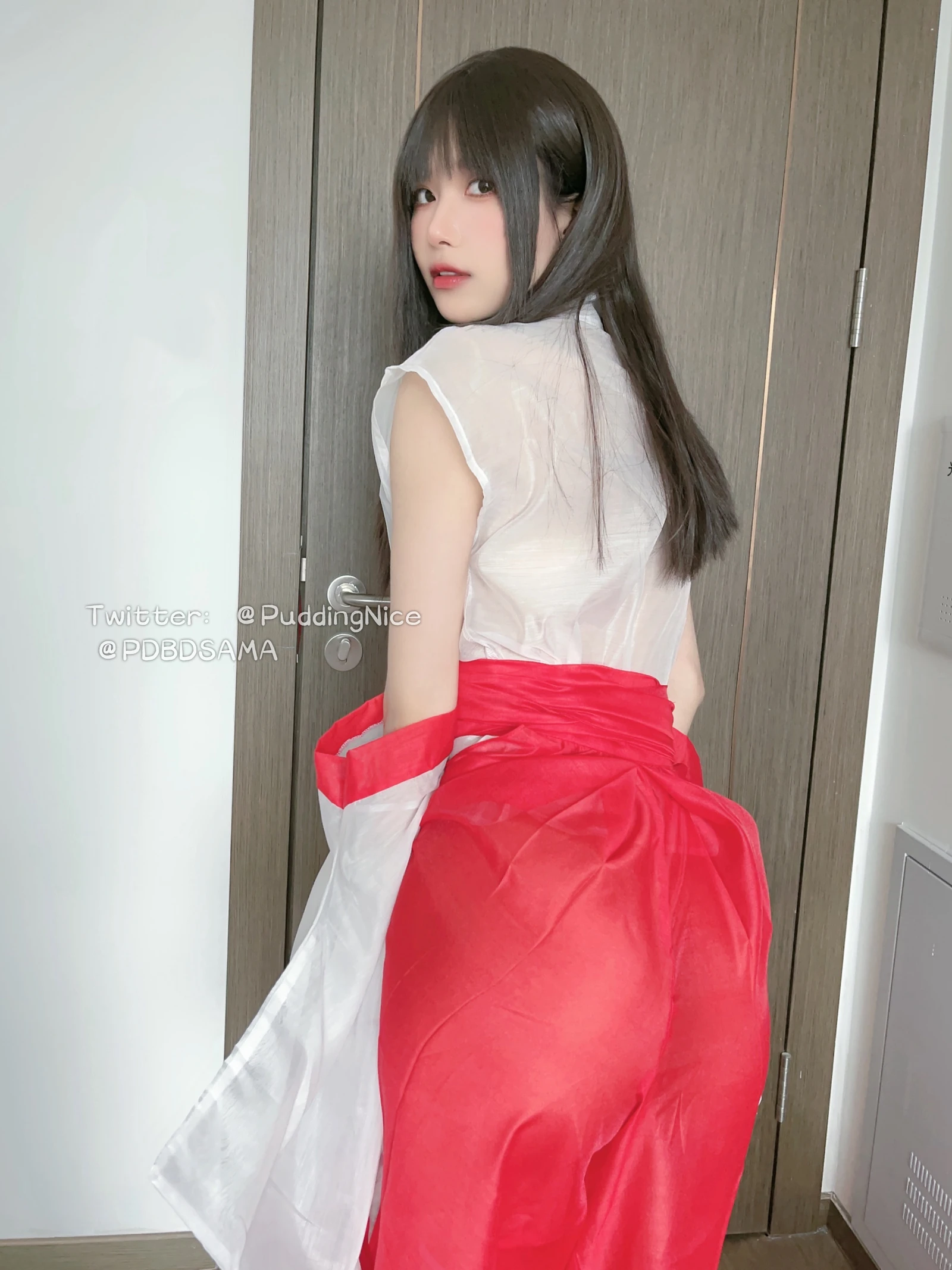 布丁大法《C4莓果挞》写真图集 62P｜在线预览与图包下载