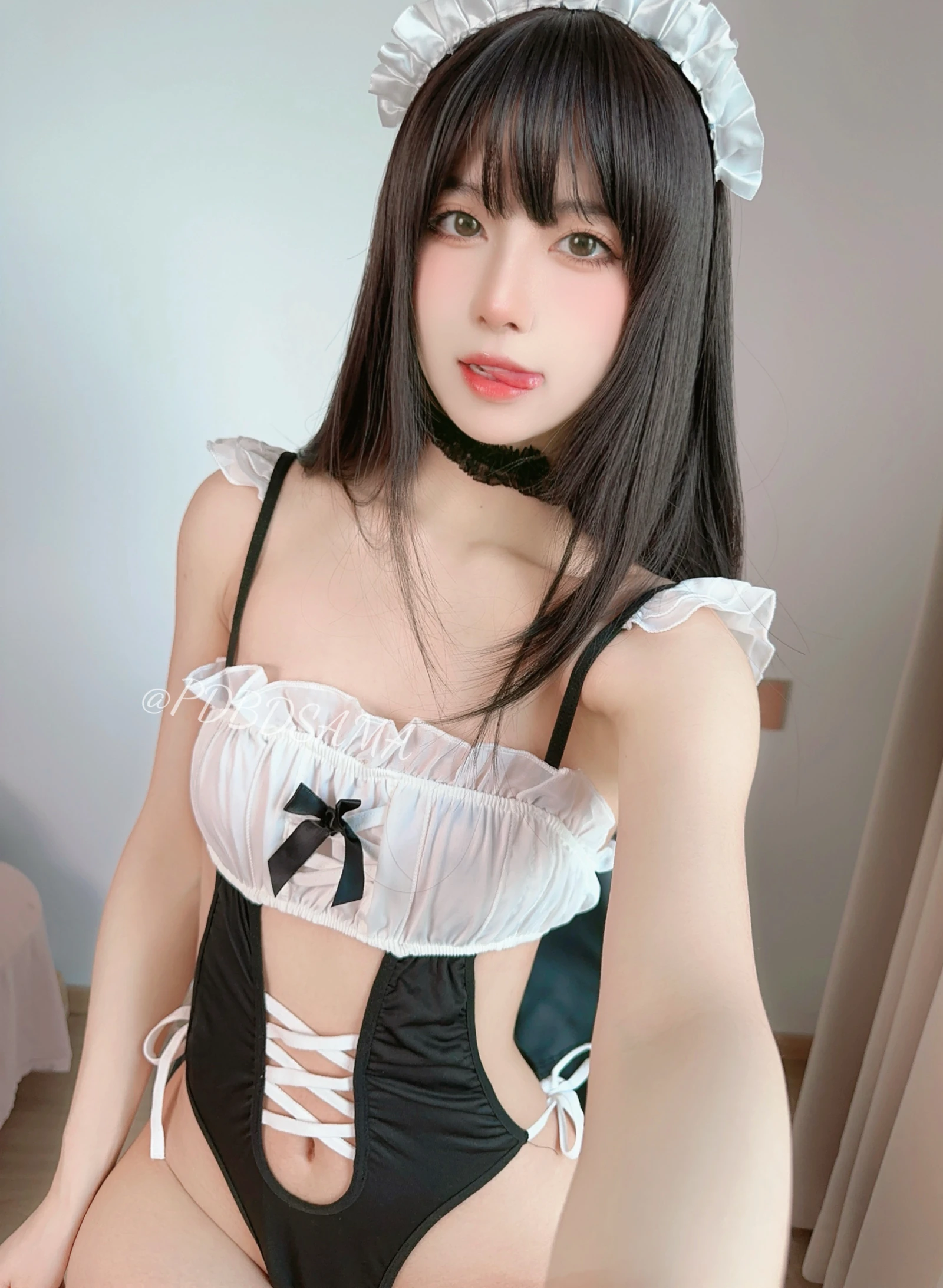 布丁大法《女仆泳装》写真图集 18P｜在线预览与图包下载