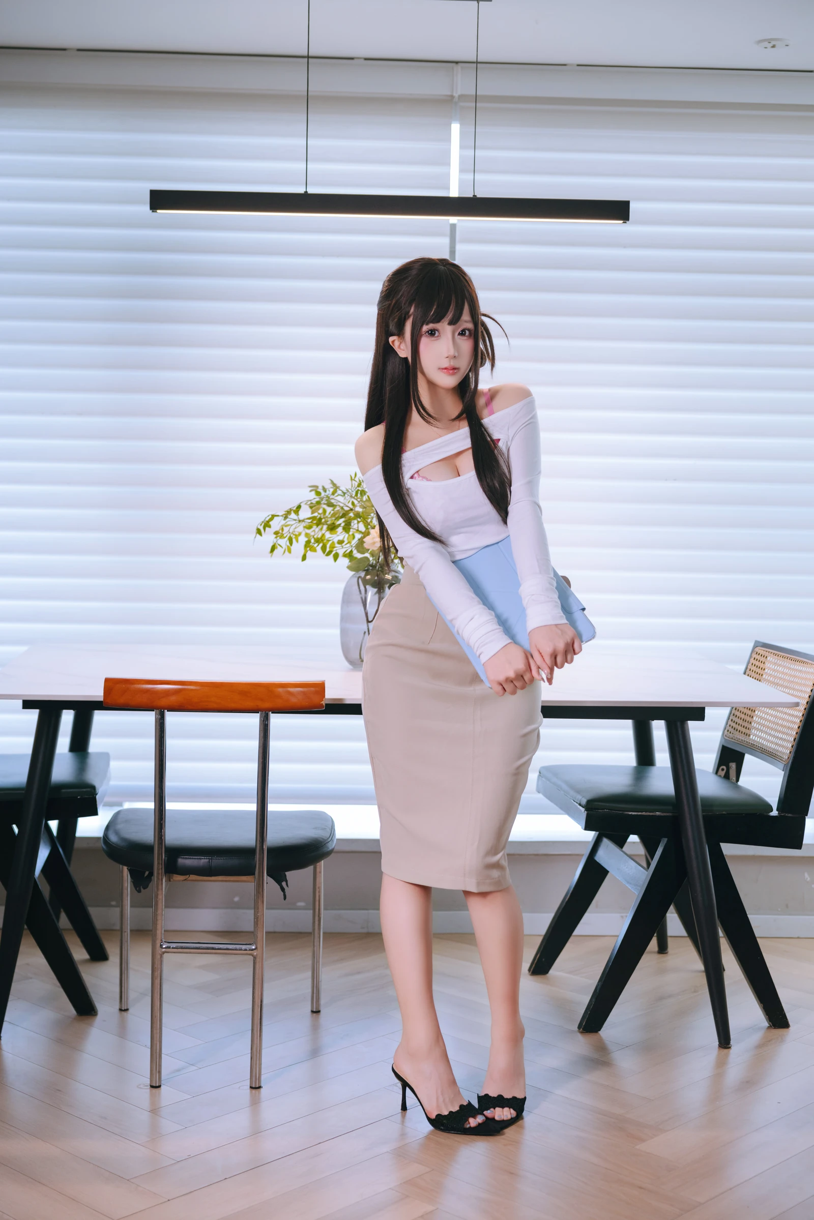 日奈娇《（椎名莜）NO.223 – 上门家教》写真图集 175P｜在线预览与图包下载