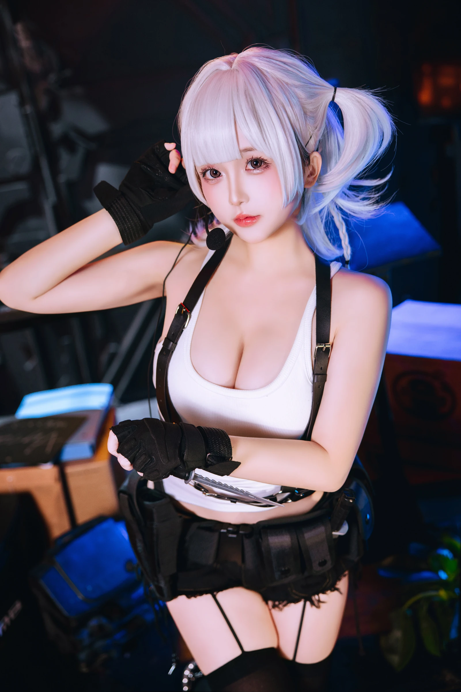 日奈娇《（椎名莜）NO.233 – 代号007》写真图集 150P｜在线预览与图包下载