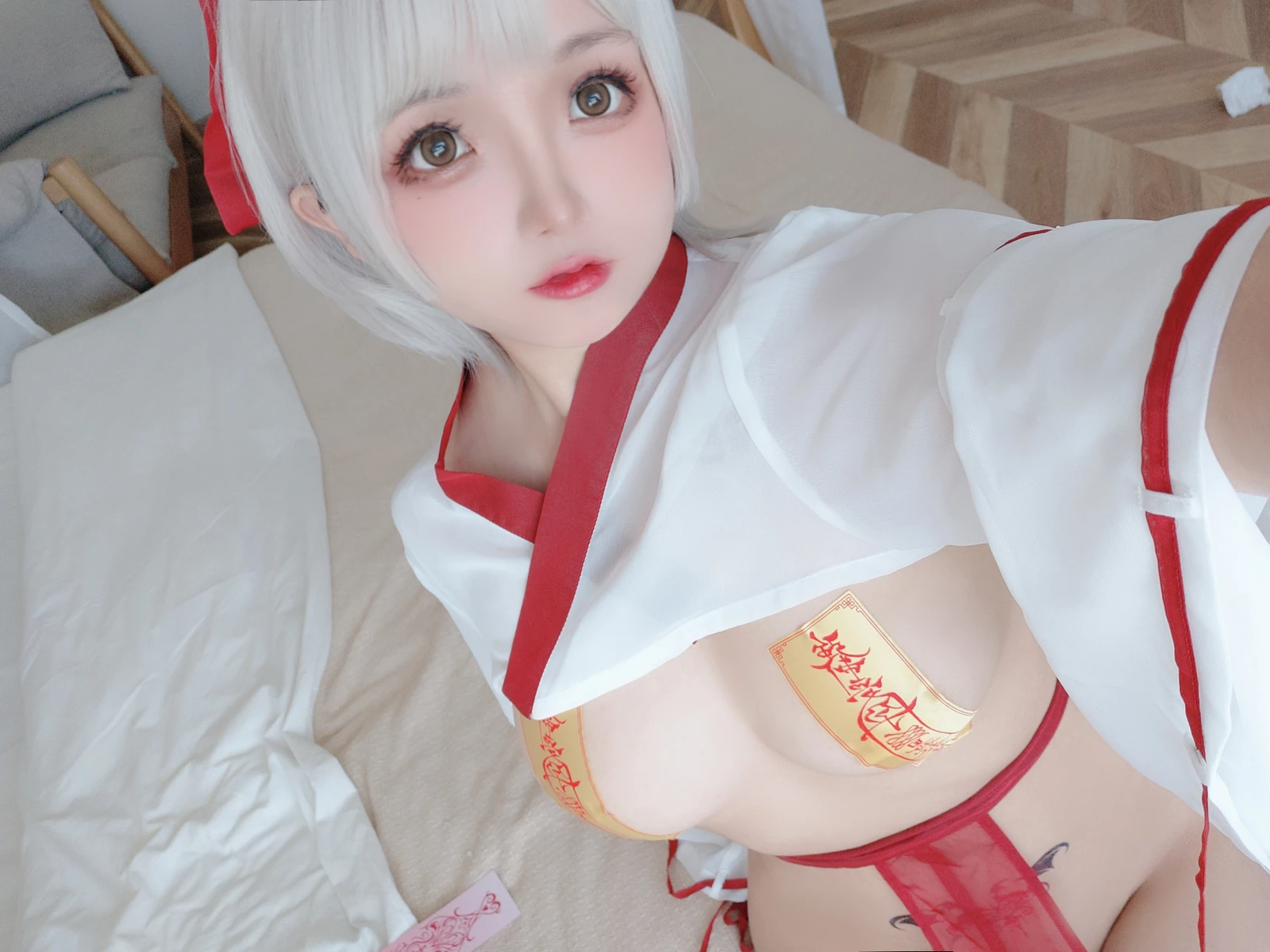 日奈娇《（椎名莜）NO.235 – 巫女自拍》写真图集 41P｜在线预览与图包下载