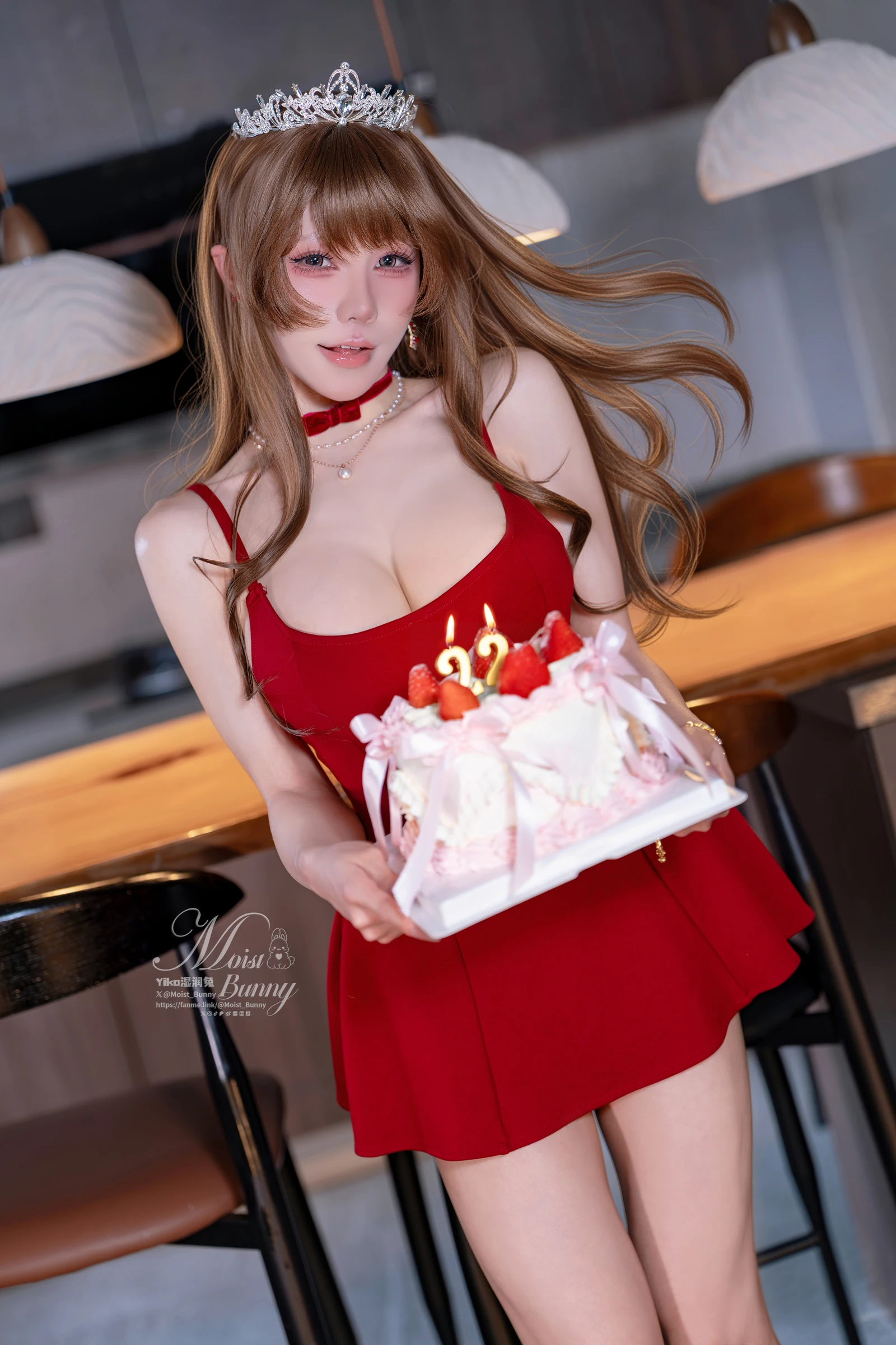 Yiko湿润兔《2025年生日限定-Birthday Party》写真图集 48P｜在线预览与图包下载