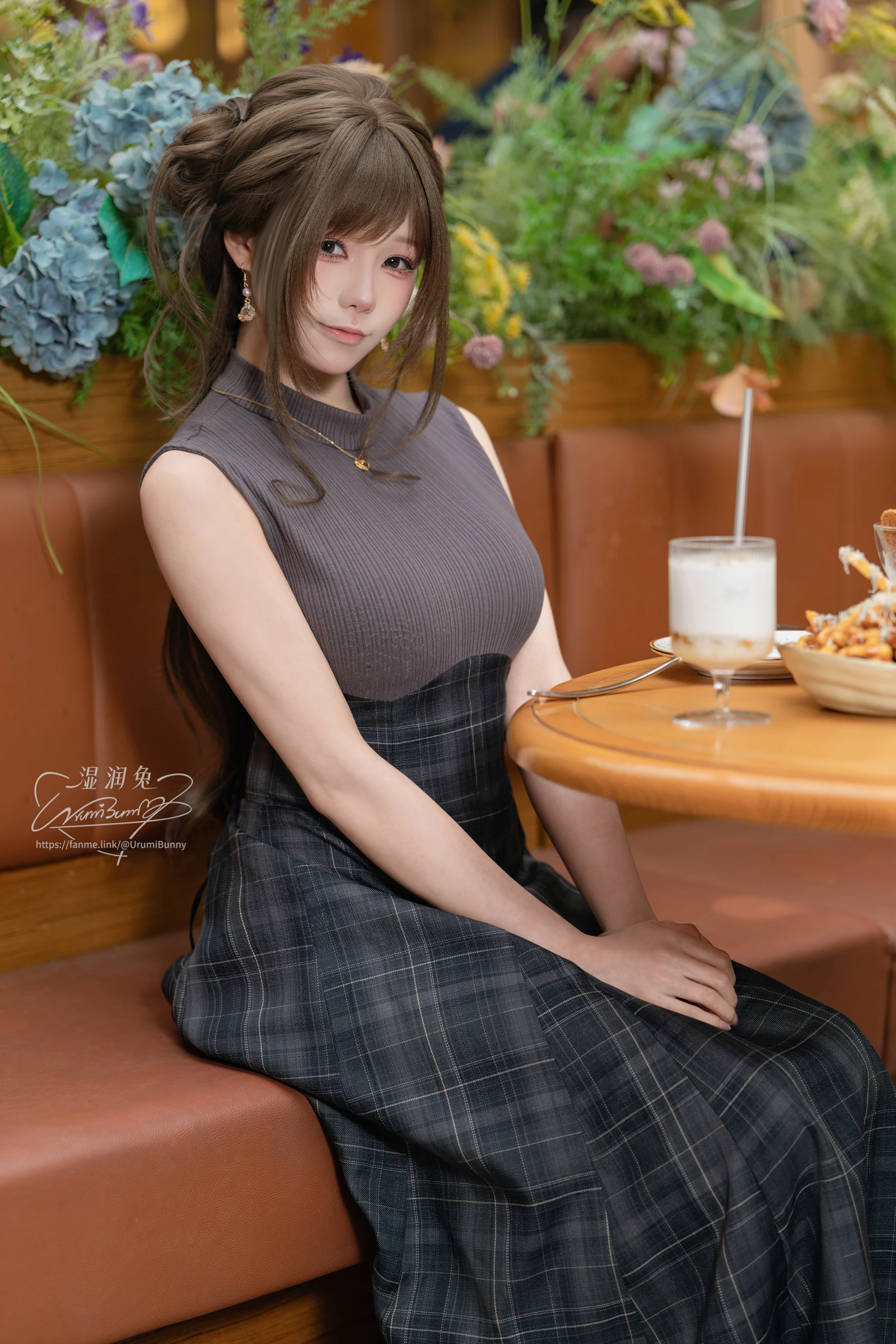 Yiko湿润兔《2026年05月 网友的一日约会》写真图集 120P｜在线预览与图包下载