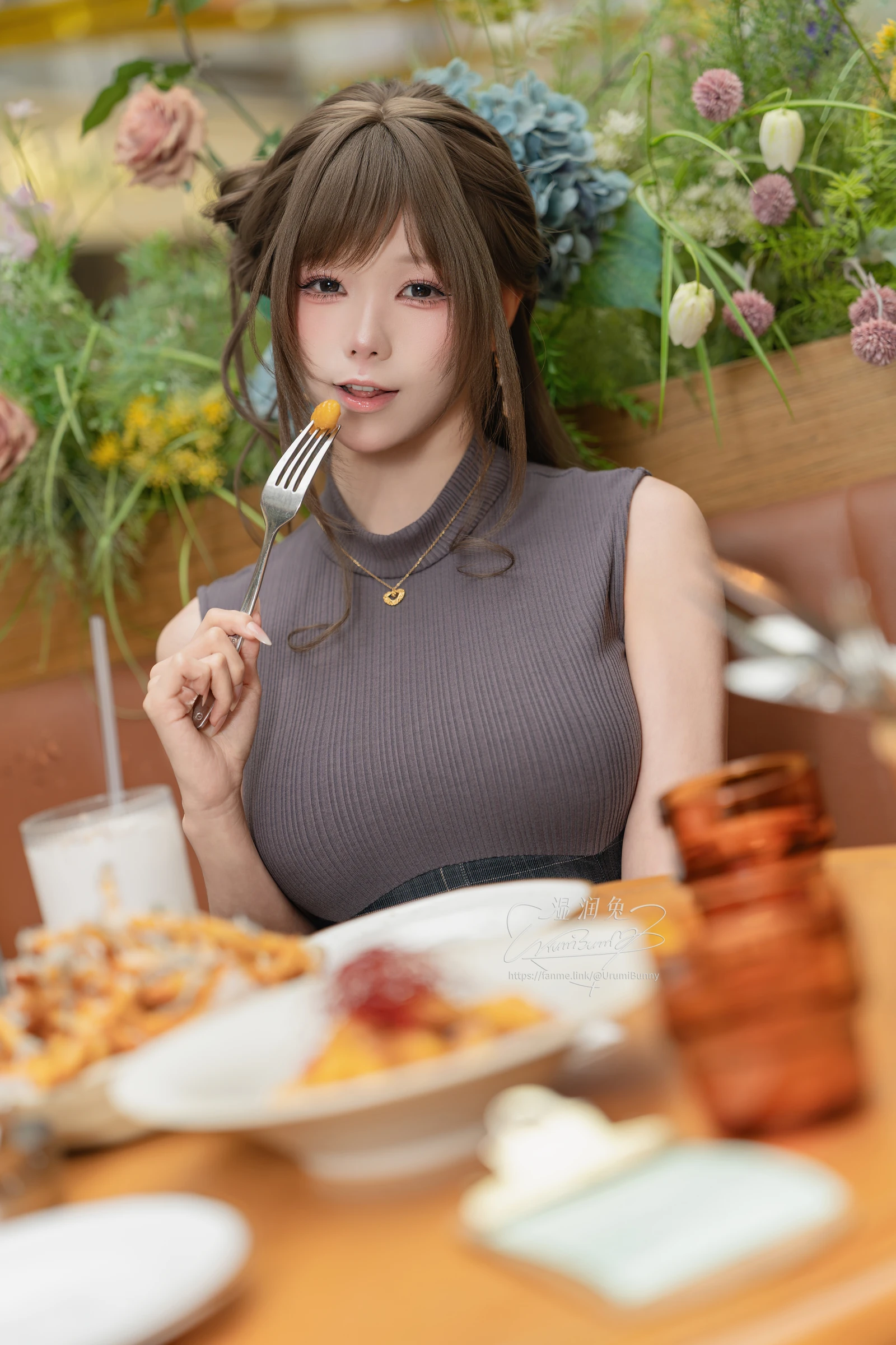 Yiko湿润兔《2026年05月 网友的一日约会》写真图集 120P｜在线预览与图包下载